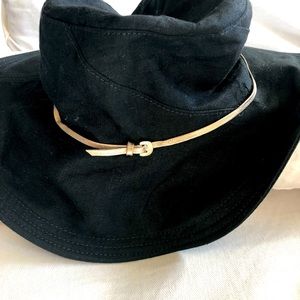 Helen kaminski hat